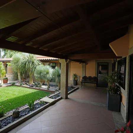Casa Da Veiga De *